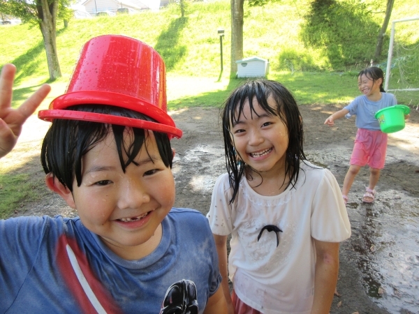 元気いっぱい水遊び！